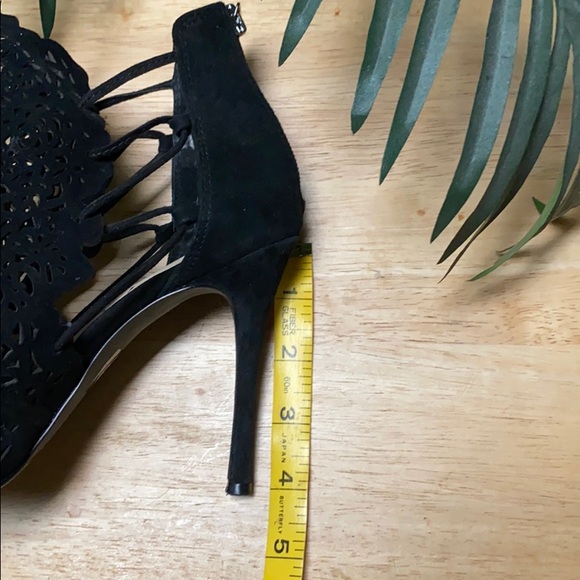 Jessica Simpson high heel zipper booties. - Picture 6 of 6